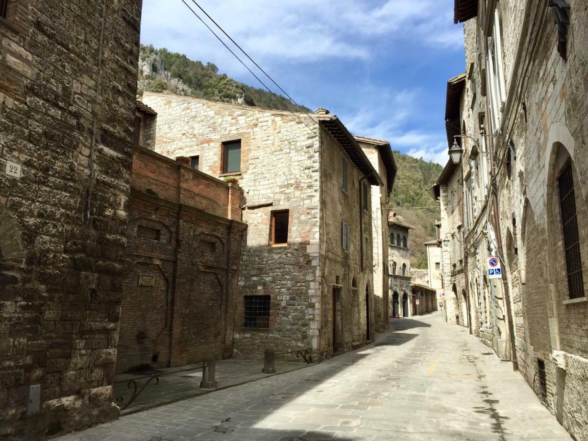 Ferienwohnung Red House Gubbio Exterior foto